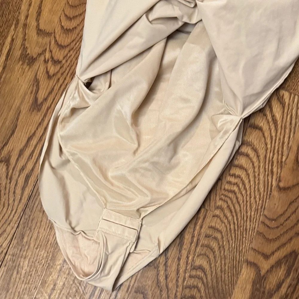 Maidenform light beige Shapewear Slip size XL